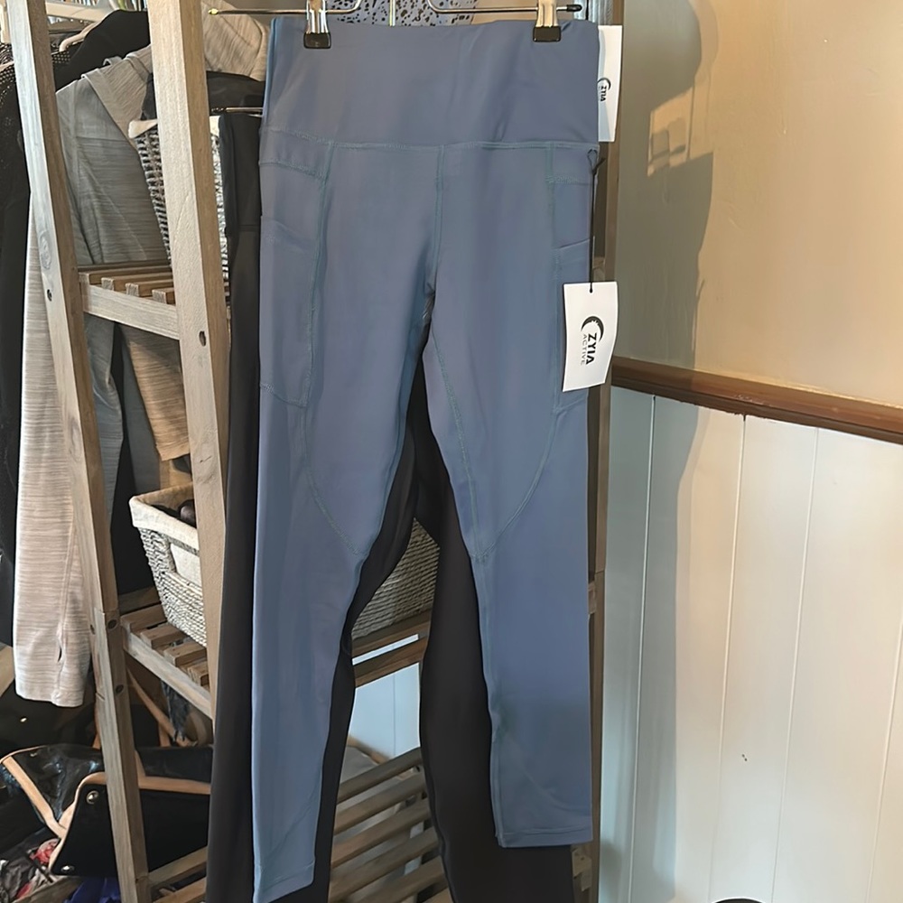 NWT ZYIA Teal Light n Tight Legging